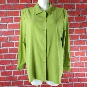 ✔️Susan Graver Button down top